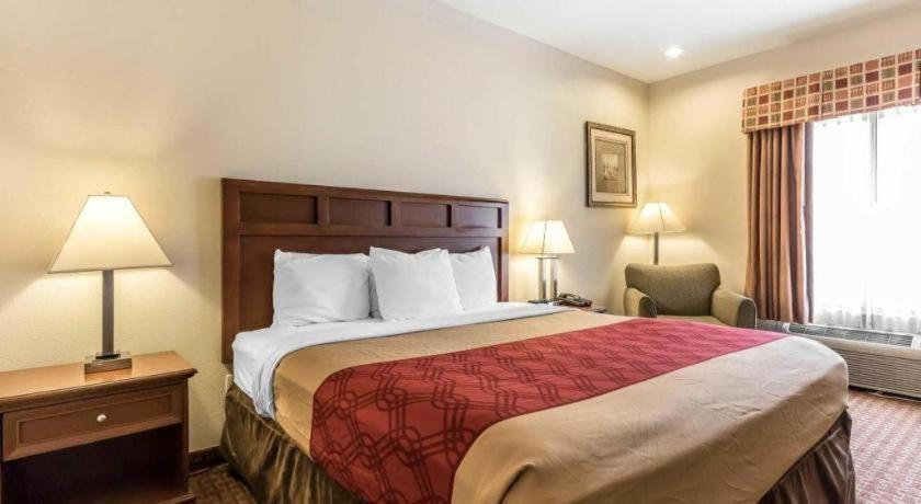 Econo Lodge Eutaw Eksteriør billede